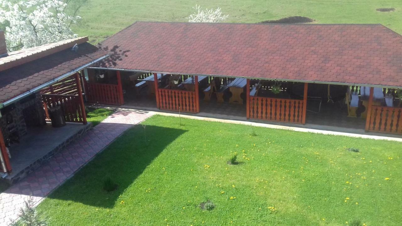 Casa Leonardo Hateg Ngoại thất bức ảnh